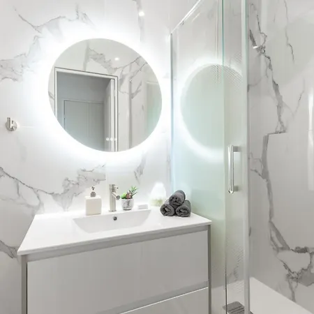 Apartment Bord De Marne, Proche Disneyland Et Paris Gare A 2 Min Thorigny-sur-Marne