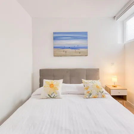 Apartment Bord De Marne, Proche Disneyland Et Paris Gare A 2 Min Thorigny-sur-Marne